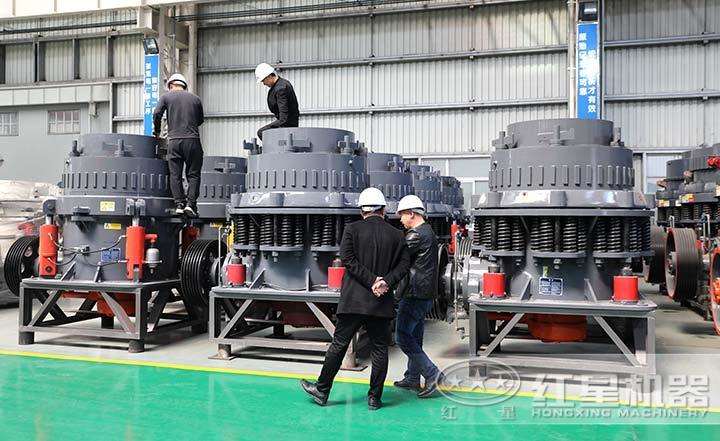 全液壓圓錐破碎機，實現(xiàn)自動清腔功能與遠程控制